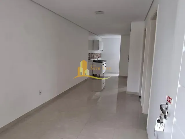 Apartamento 2 quartos e 1 banheiro, à venda, no bairro Vila Carmosina em São Paulo