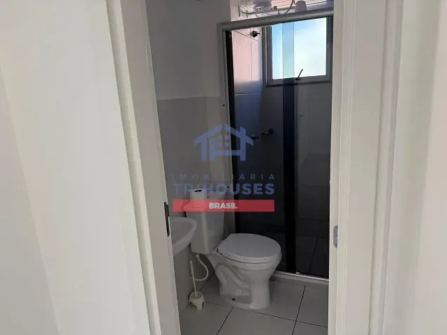 Apartamento 2 quartos e 1 banheiro, à venda, no bairro Tatuquara em Curitiba