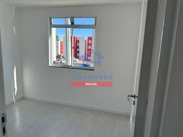 Apartamento 2 quartos e 1 banheiro, à venda, no bairro Tatuquara em Curitiba