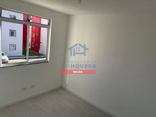 Apartamento 2 quartos e 1 banheiro, à venda, no bairro Tatuquara em Curitiba