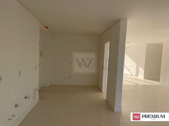 Apartamento 4 quartos e 5 banheiros, à venda, no bairro Centro em Balneário Camboriú