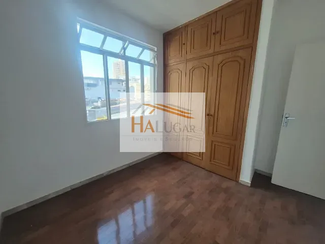 Apartamento 2 quartos e 1 banheiro, para alugar, no bairro Sagrada Família em Belo Horizonte