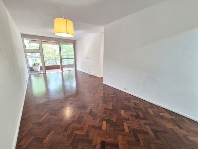 Foto do Apartamento - Av. LINEU de PAULA MACHADO! 02 QUARTOS (01 SUÍTE), 01 VAGA, VARANDA, PORTARIA 24h, próximo à LAGOA | EASY NEGOCIOS IMOBILIARIOS LTDA