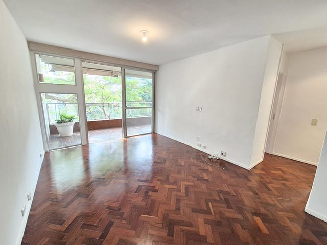 Foto do Apartamento - Av. LINEU de PAULA MACHADO! 02 QUARTOS (01 SUÍTE), 01 VAGA, VARANDA, PORTARIA 24h, próximo à LAGOA | EASY NEGOCIOS IMOBILIARIOS LTDA