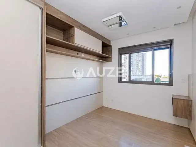 Apartamento com 60m² 2 quartos e 2 banheiros, à venda, no bairro Capão Raso em Curitiba