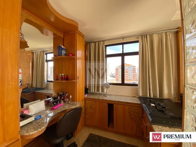 Apartamento 4 quartos e 3 banheiros, à venda ou para alugar, no bairro Centro em Ponta Grossa