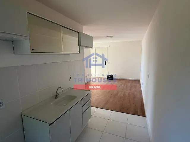 Apartamento 2 quartos e 1 banheiro, à venda, no bairro Campo de Santana em Curitiba