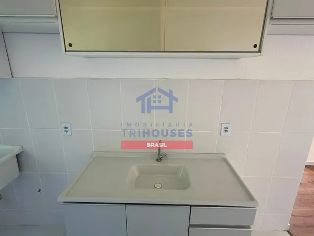 Apartamento 2 quartos e 1 banheiro, à venda, no bairro Campo de Santana em Curitiba