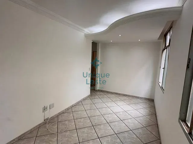 Apartamento 21 quartos e 1 banheiro, à venda, no bairro Carlos Prates em Belo Horizonte