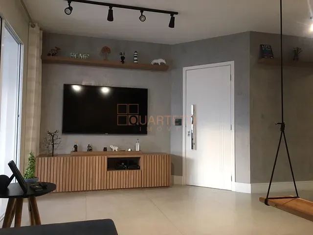 Apartamento 2 quartos e 2 banheiros, à venda, no bairro Cambuci em São Paulo