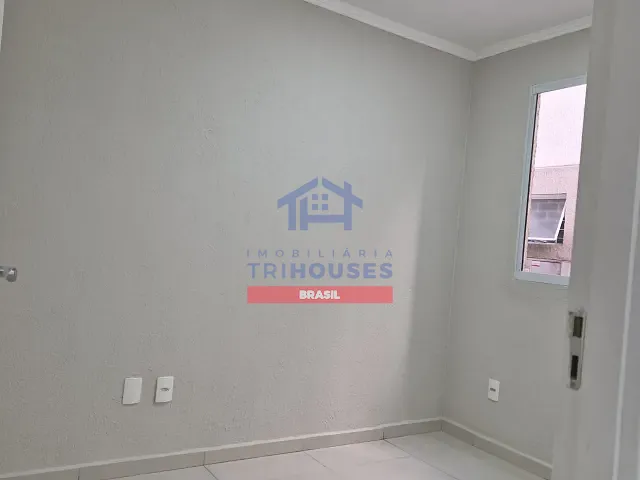 Apartamento 2 quartos e 1 banheiro, à venda, no bairro São Gabriel em Colombo