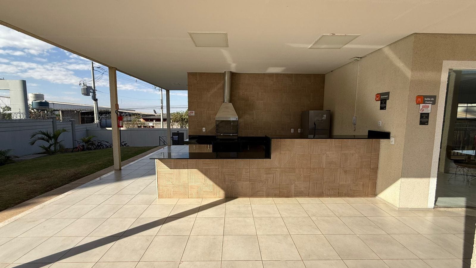 Apartamento à venda com 2 quartos, 42m² - Foto 17