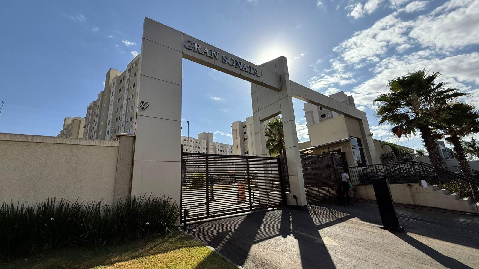 Apartamento à venda com 2 quartos, 42m² - Foto 30