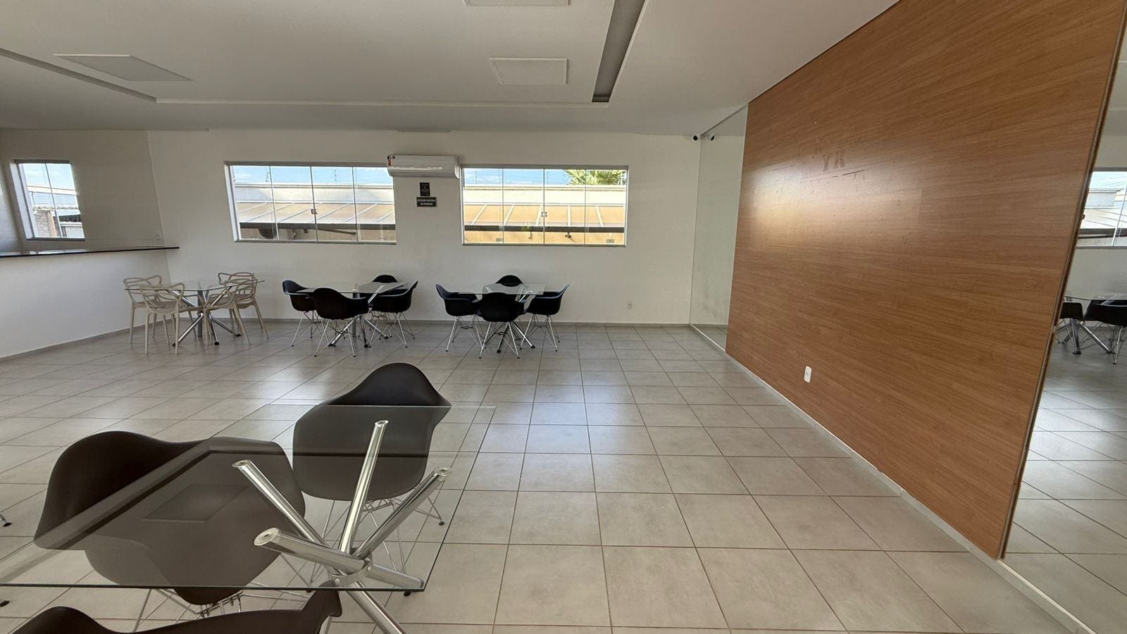 Apartamento à venda com 2 quartos, 42m² - Foto 18