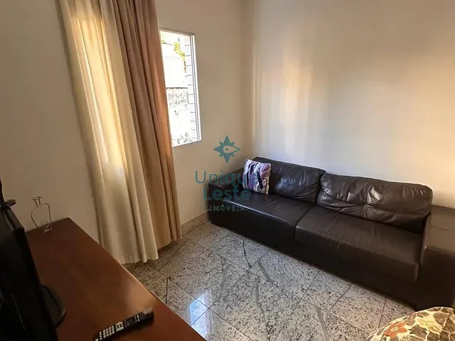 Apartamento 3 quartos e 2 banheiros, à venda, no bairro Sagrada Família em Belo Horizonte