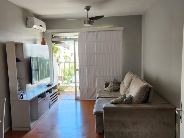 Apartamento com 72m² 2 quartos e 2 banheiros, à venda, no bairro Vila Valqueire em Rio de Janeiro