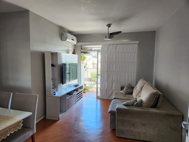 Apartamento com 72m² 2 quartos e 2 banheiros, à venda, no bairro Vila Valqueire em Rio de Janeiro