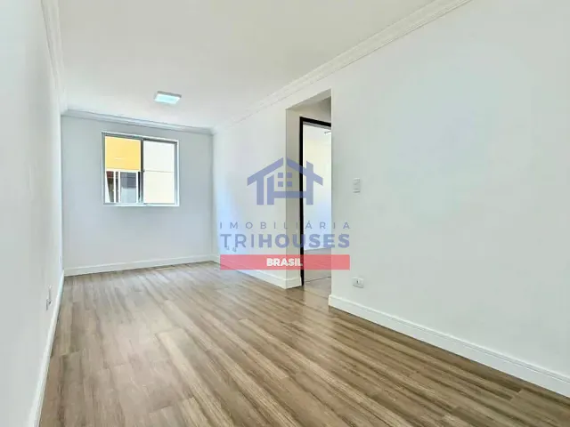 Apartamento 2 quartos e 1 banheiro, à venda, no bairro Parque da Fonte em São José dos Pinhais
