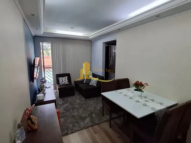 Apartamento 2 quartos e 1 banheiro, à venda, no bairro Vila Carmosina em São Paulo
