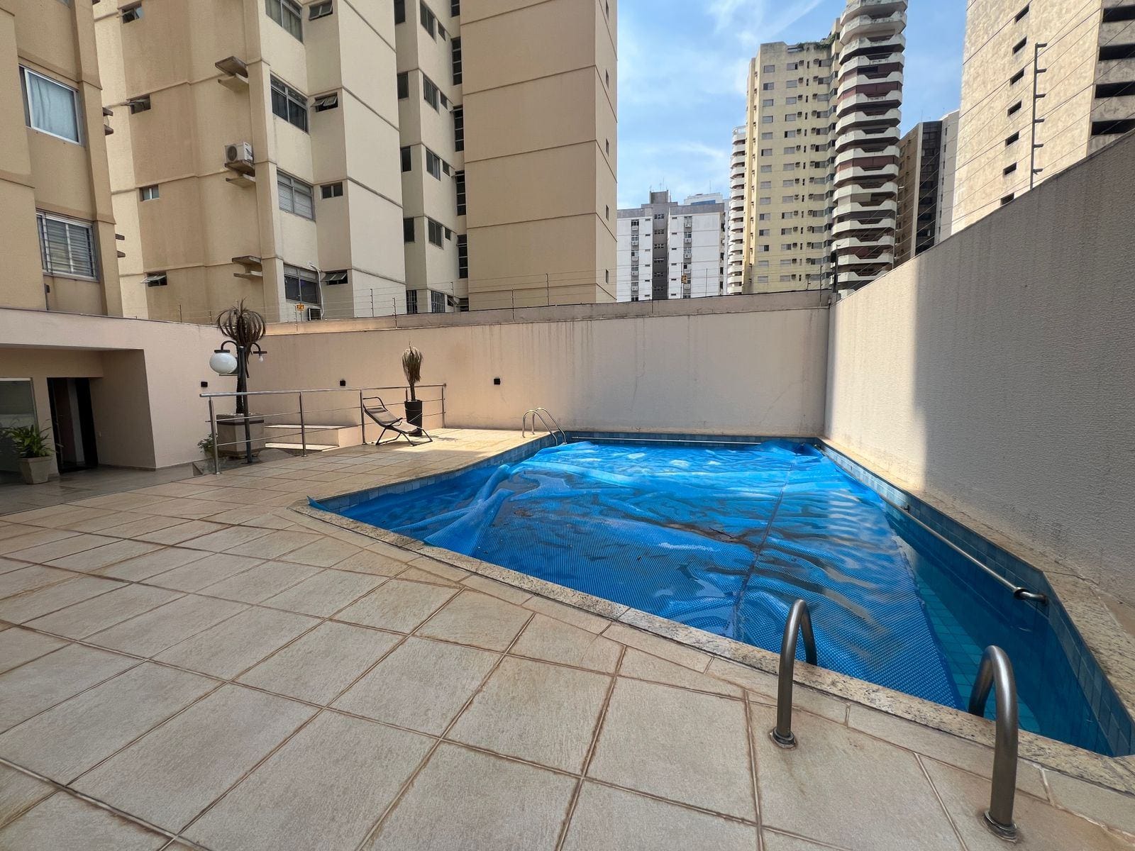 Apartamento à venda com 3 quartos, 98m² - Foto 29