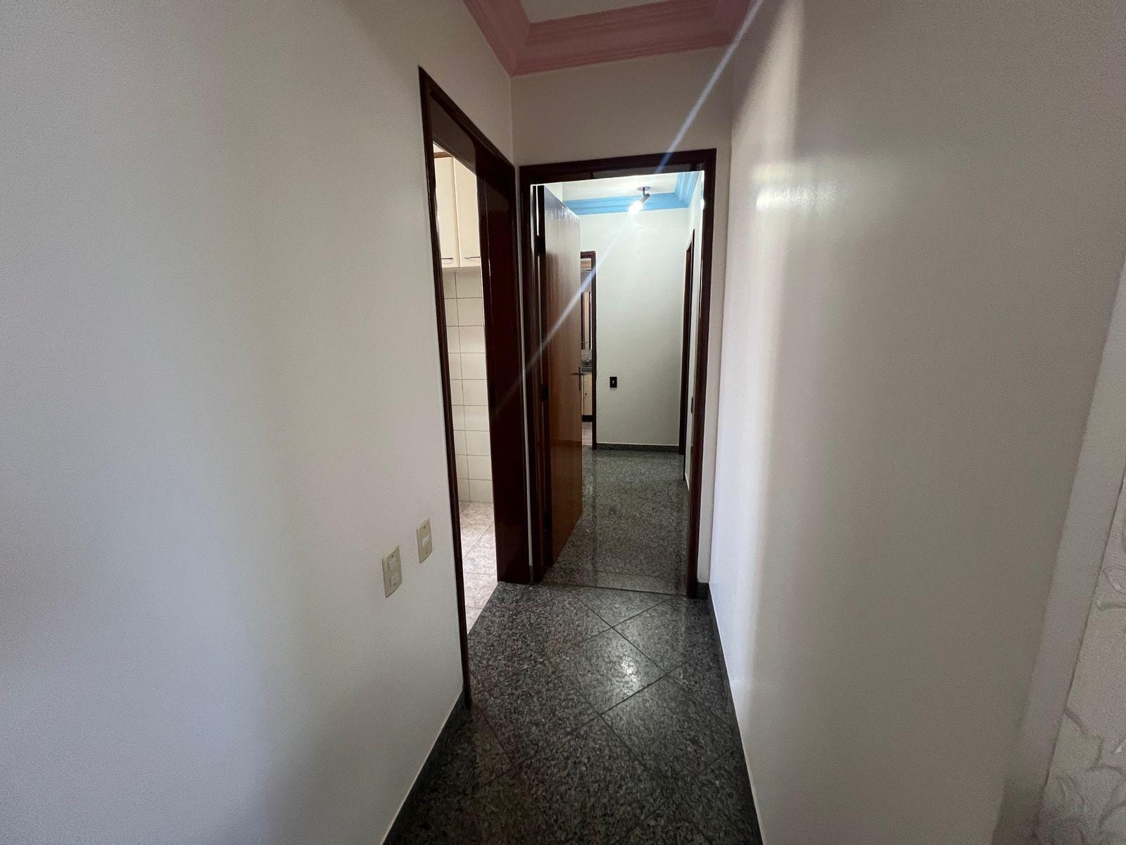 Apartamento à venda com 3 quartos, 98m² - Foto 9