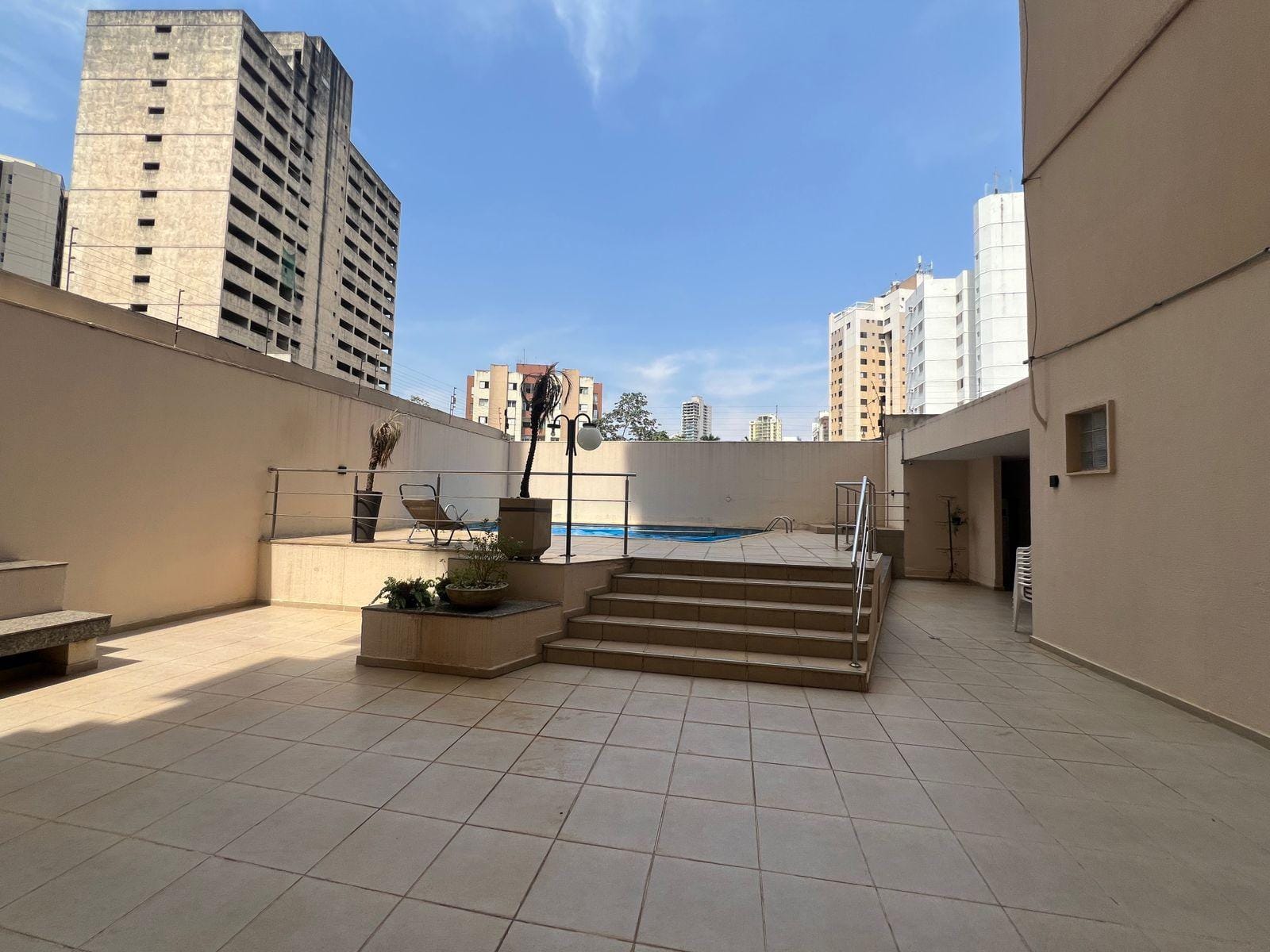 Apartamento à venda com 3 quartos, 98m² - Foto 28