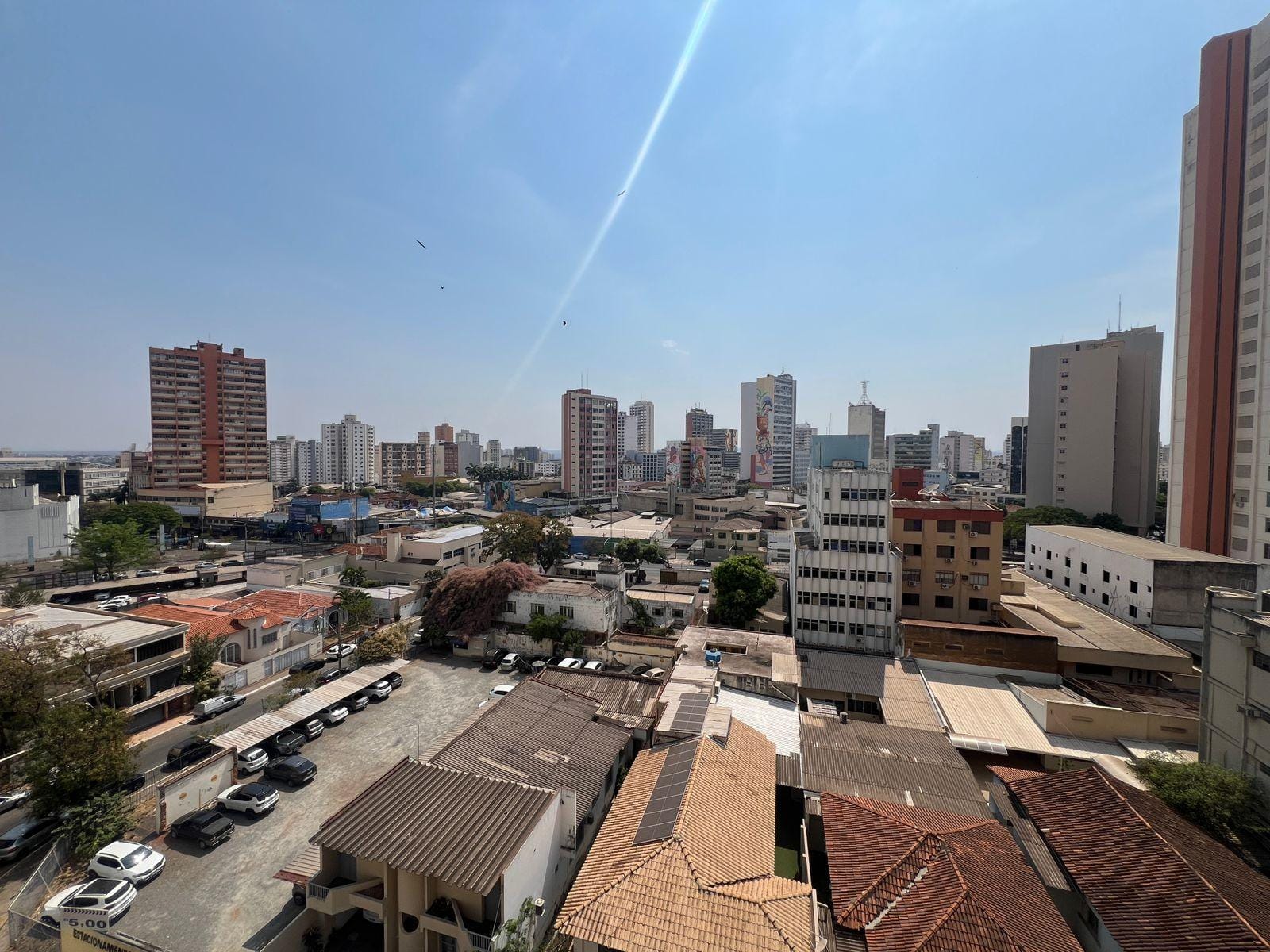 Apartamento à venda com 3 quartos, 98m² - Foto 2