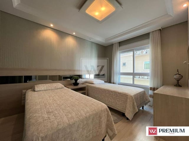 Apartamento com 400m² 4 quartos e 6 banheiros, à venda, no bairro Meia Praia em Itapema