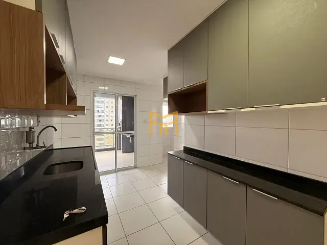 Apartamento 3 quartos e 3 banheiros, para alugar, no bairro Batista Campos em Belém