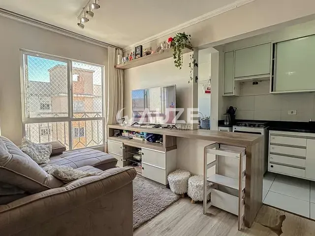 Apartamento com 49m² 2 quartos e 1 banheiro, à venda, no bairro Capão Raso em Curitiba