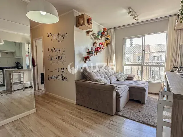 Apartamento com 49m² 2 quartos e 1 banheiro, à venda, no bairro Capão Raso em Curitiba