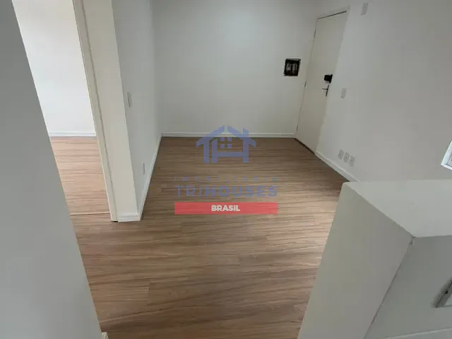 Apartamento 2 quartos e 1 banheiro, à venda, no bairro Bom Jesus em Campo Largo
