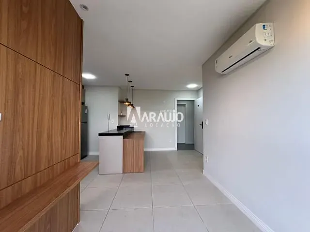 Apartamento 2 quartos e 1 banheiro, para alugar, no bairro Dom Bosco em Itajaí