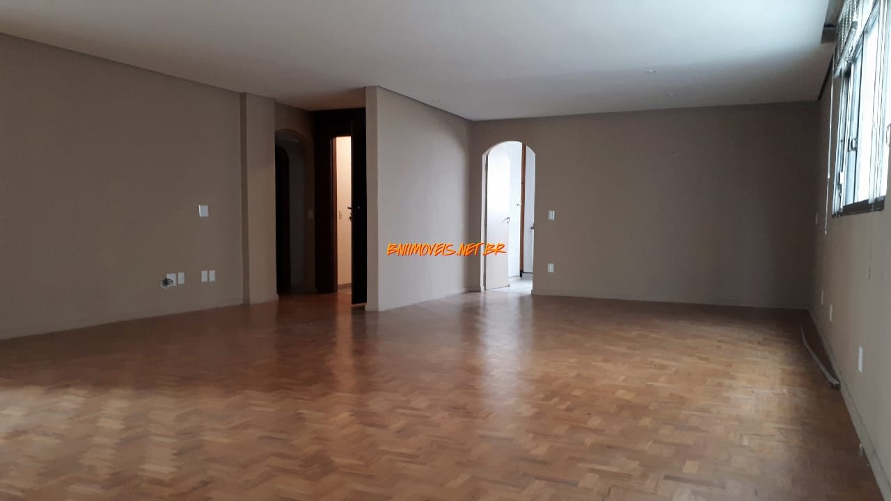 Apartamento, 3 quartos, 210 m² - Foto 1