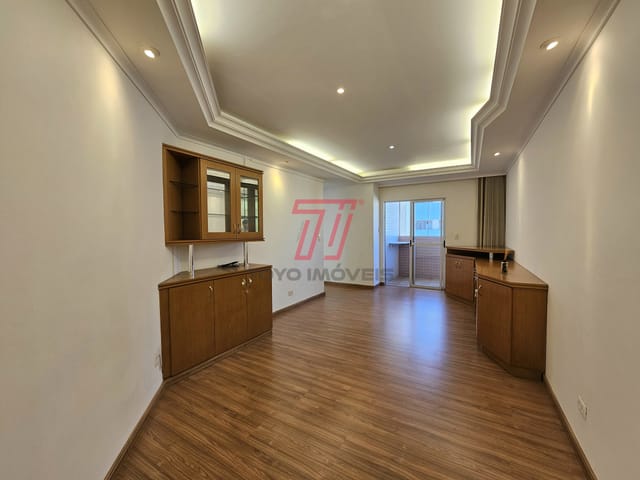 Apartamento 3 quartos e 1 banheiro, para alugar, no bairro Portão em Curitiba