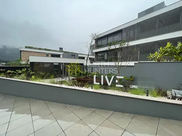 Apartamento com 130m² 2 quartos e 2 banheiros, para alugar, no bairro Cacupé em Florianópolis