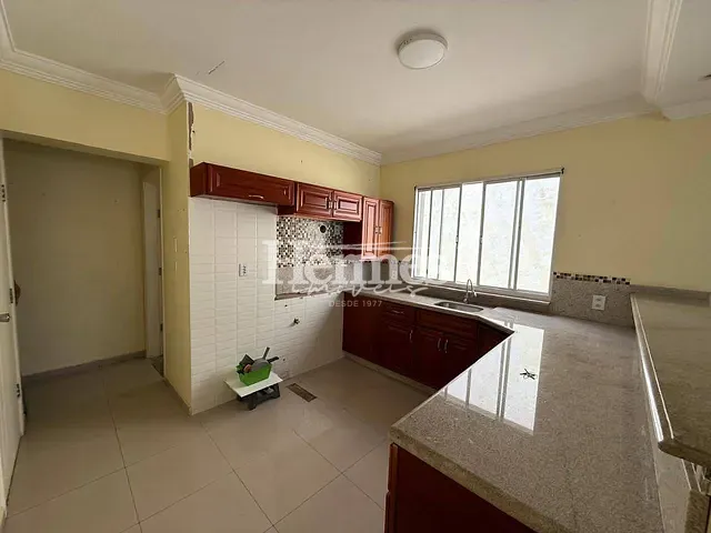 Apartamento com 50m² 2 quartos e 1 banheiro, para alugar, no bairro Vila Bressani em Paulínia