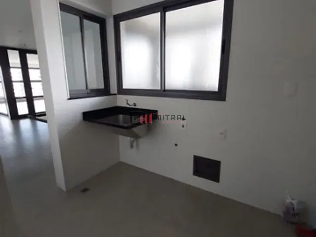 Apartamento 3 quartos e 5 banheiros, à venda, no bairro Santa Rosa em Londrina