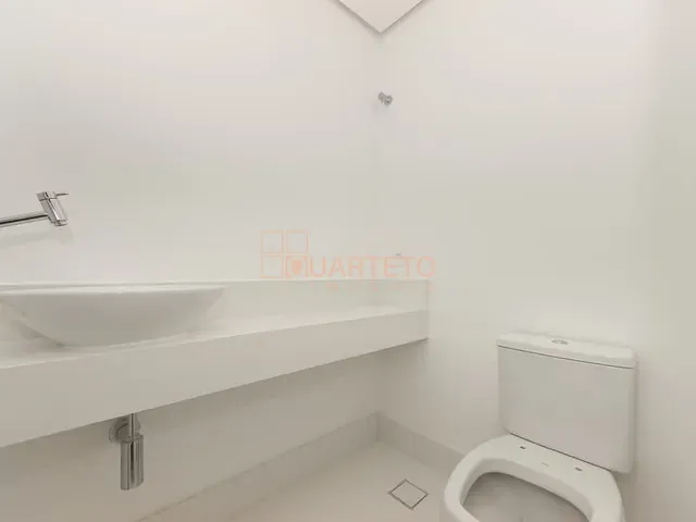 Apartamento 3 quartos e 4 banheiros, à venda, no bairro Jardim Paulista em São Paulo