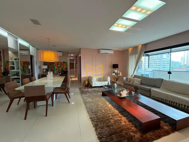 Apartamento 4 quartos e 6 banheiros, à venda, no bairro Nazaré em Belém