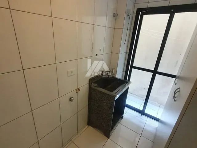 Apartamento com 110m² 3 quartos e 2 banheiros, à venda, no bairro Oficinas em Ponta Grossa