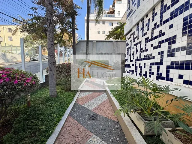 Apartamento 2 quartos e 2 banheiros, à venda, no bairro Santo Antônio em Belo Horizonte
