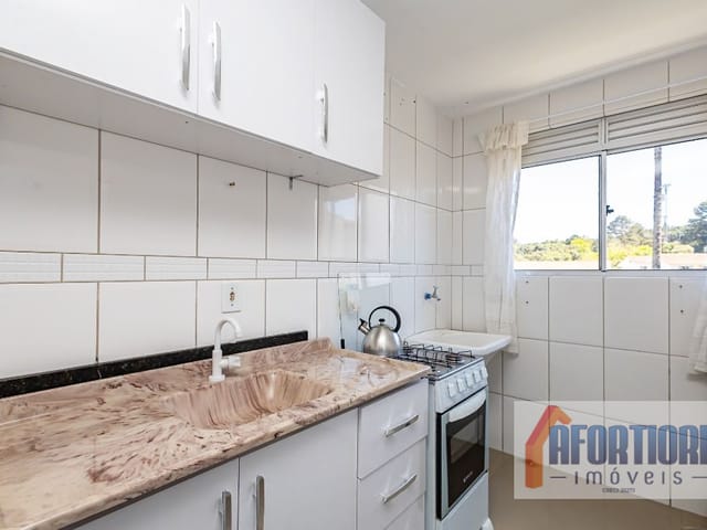 Apartamento 2 quartos e 1 banheiro, para alugar, no bairro Santa Cândida em Curitiba