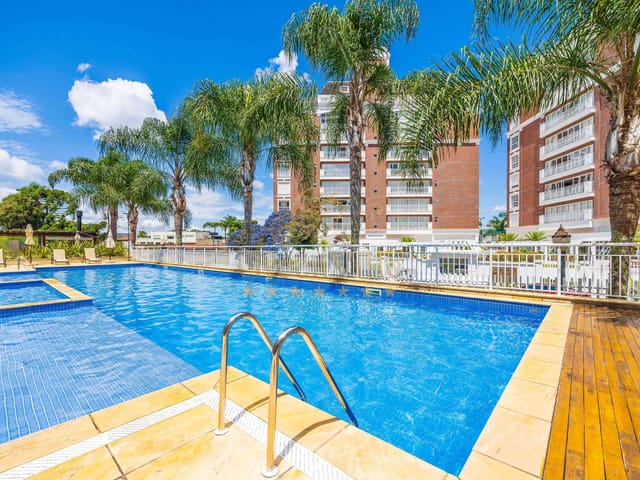 Apartamento com 214m² 3 quartos e 4 banheiros, à venda, no bairro Hugo Lange em Curitiba