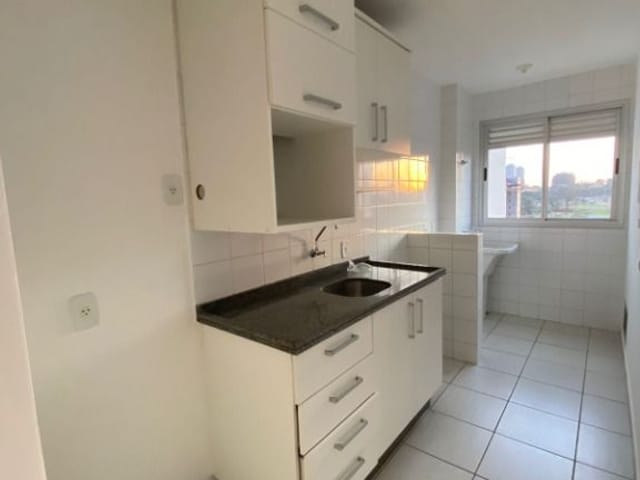 Apartamento 2 quartos e 1 banheiro, para alugar, no bairro Aurora em Londrina