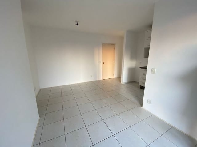 Apartamento 2 quartos e 1 banheiro, para alugar, no bairro Aurora em Londrina