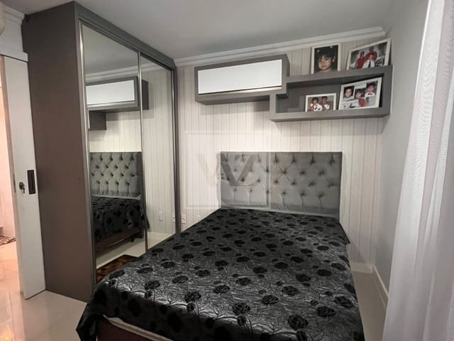 Apartamento 2 quartos e 2 banheiros, à venda, no bairro Meia Praia em Itapema