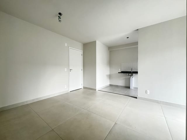 Foto do Apartamento - Sunny Downtown  | Yticon - Apto andar Térreo de 2 Dormitórios, c/ sacada com churrasqueira - à venda, Centro, Londrina, PR | In.Consulting