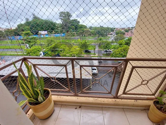 Apartamento com 75m² 3 quartos e 1 banheiro, à venda, no bairro Centro em Jaguariúna