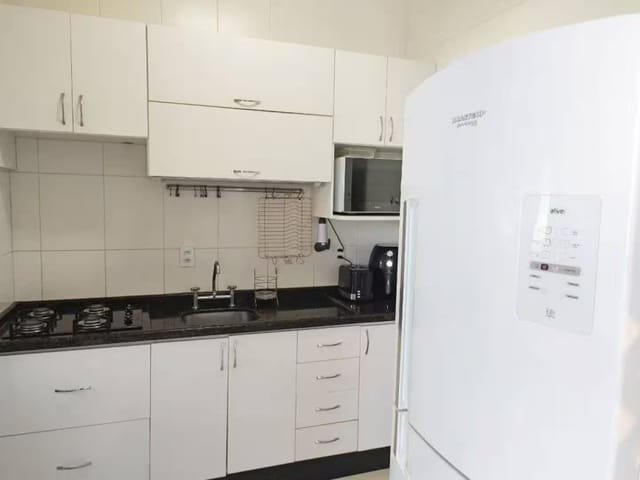 Apartamento 2 quartos e 2 banheiros, para alugar, no bairro Ingleses do Rio Vermelho em Florianópolis